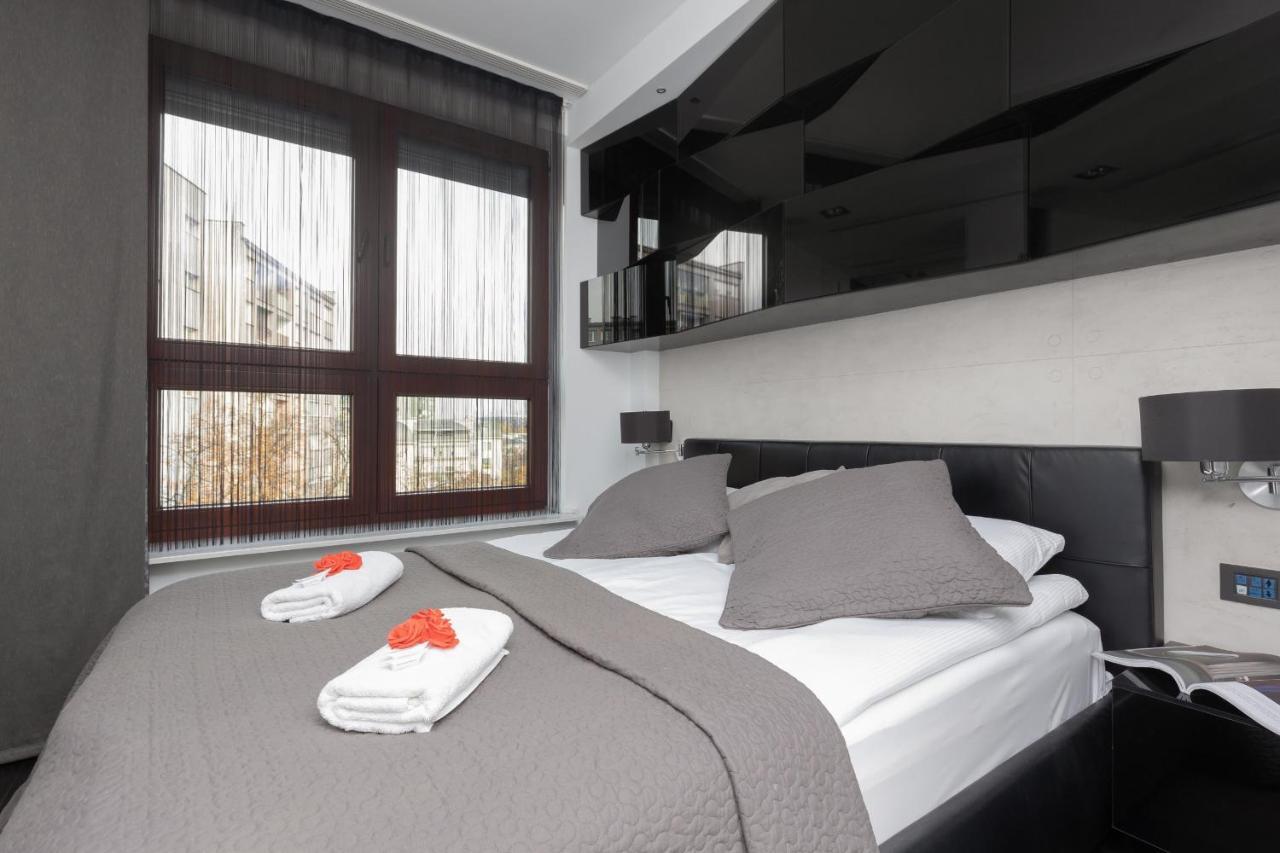 Warsaw Srodmiescie Riverside Three-Bedroom Apartment By Renters Zewnętrze zdjęcie