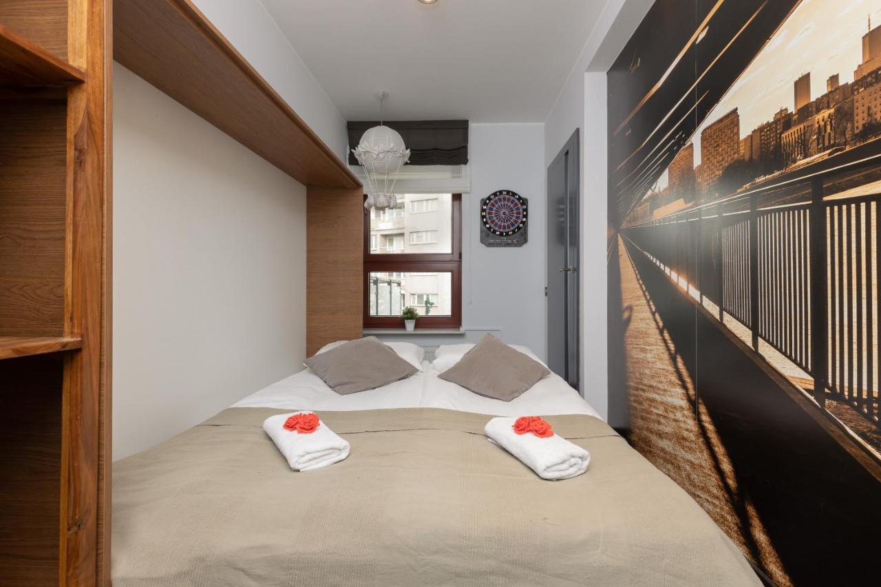 Warsaw Srodmiescie Riverside Three-Bedroom Apartment By Renters Zewnętrze zdjęcie